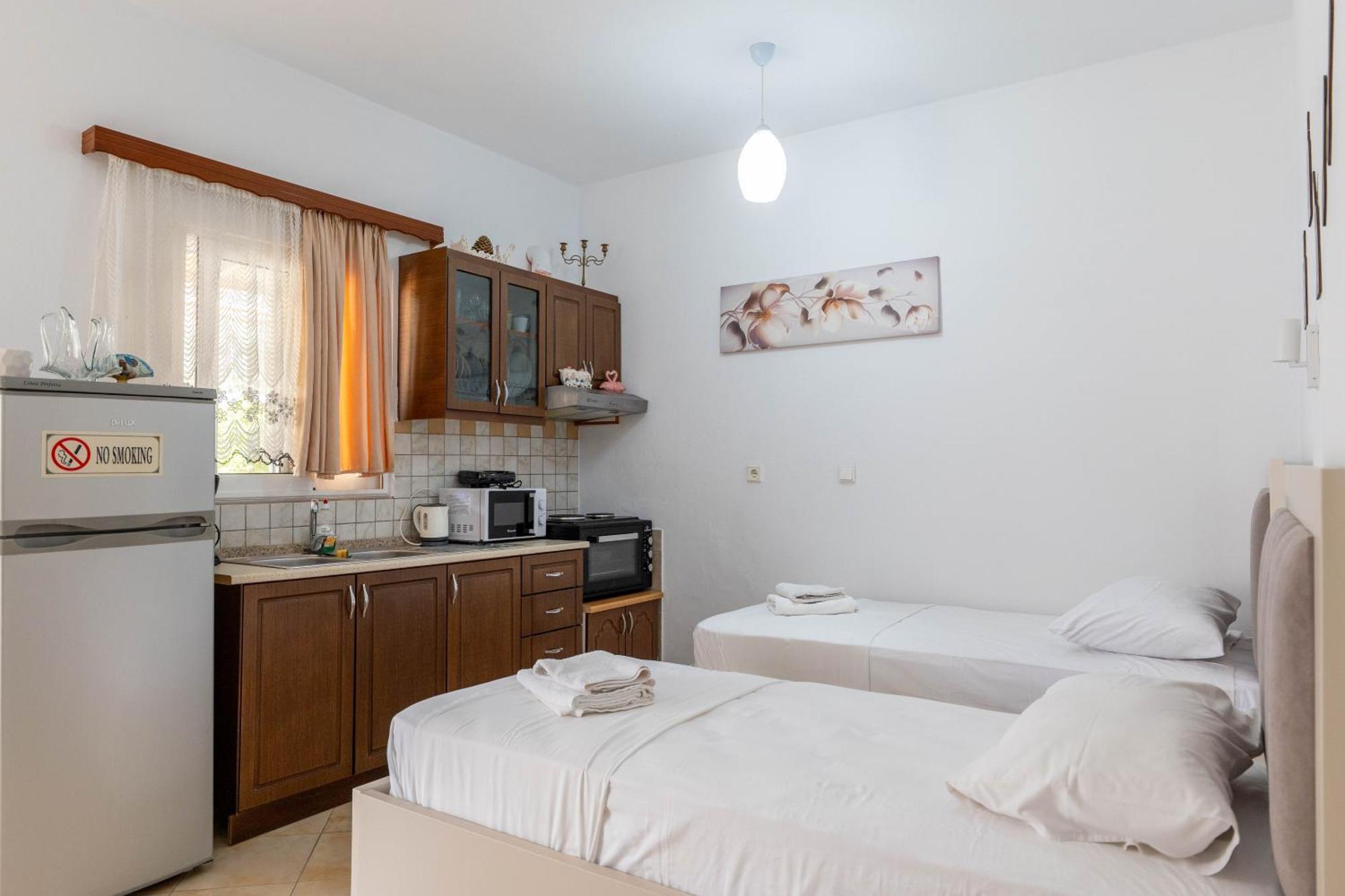 Cozy Apartments Downtown Ksamil Exterior photo