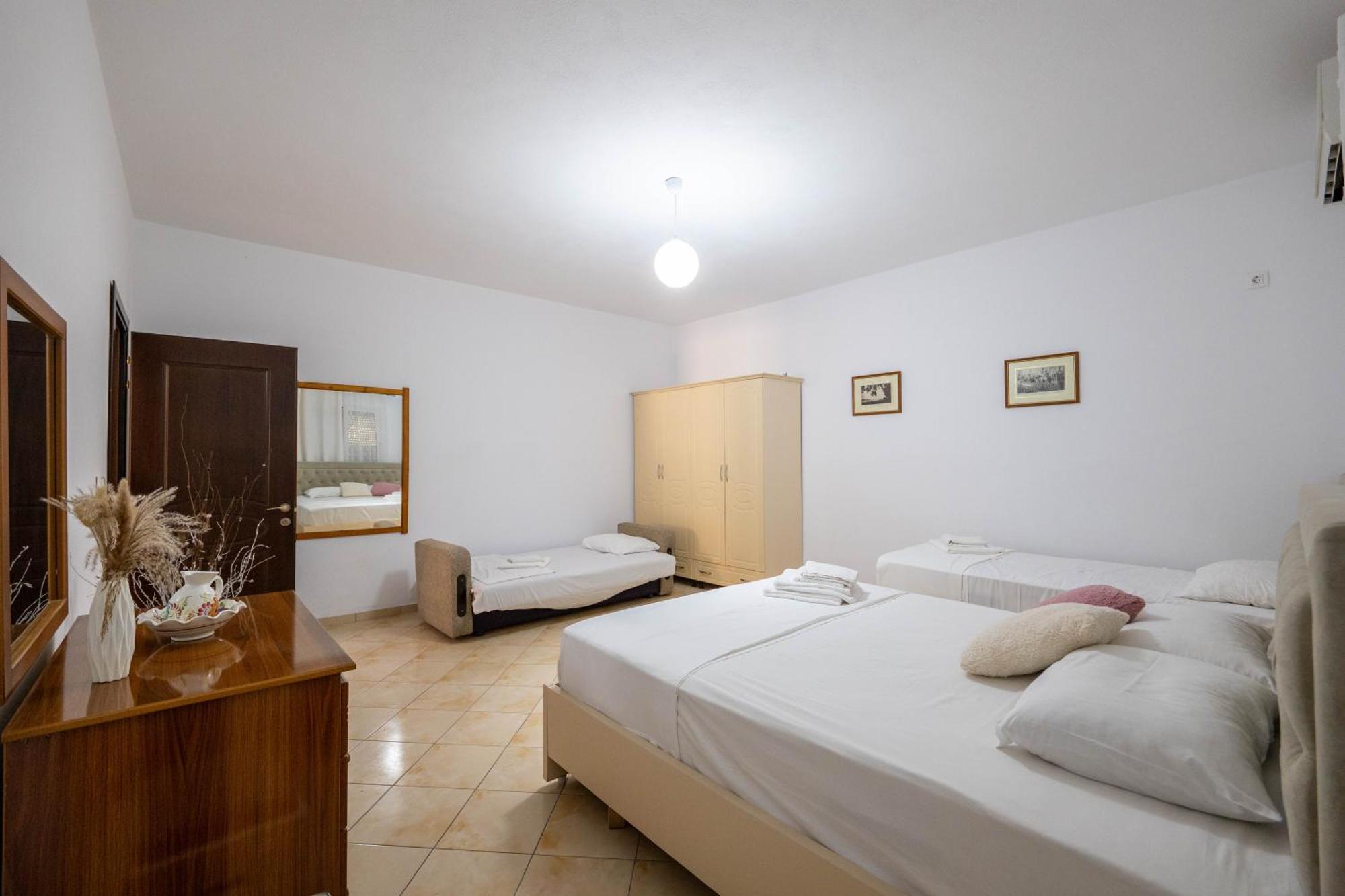 Cozy Apartments Downtown Ksamil Exterior photo